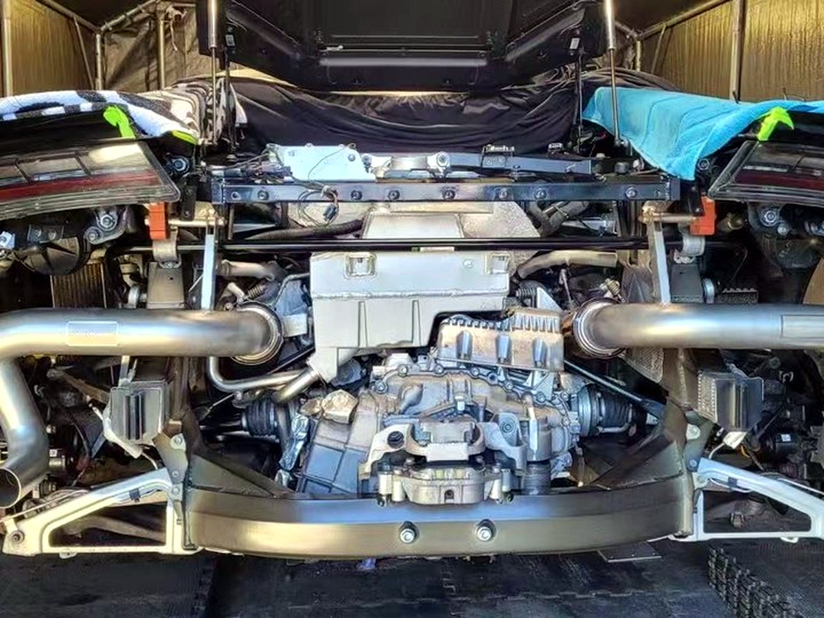 Lamborghini Huracan LP610-4 rear with OUCHI T304 stainless simple exhaust — customer installation